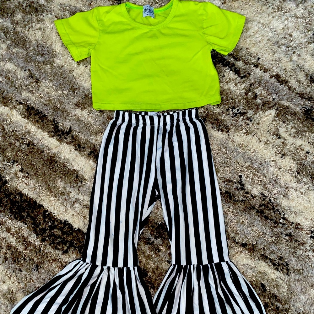 Crop top outfit